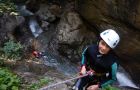 Canyoning à Nyon: descente en rappel avec enfant